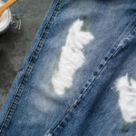 Dying jeans with hydrogen peroxide